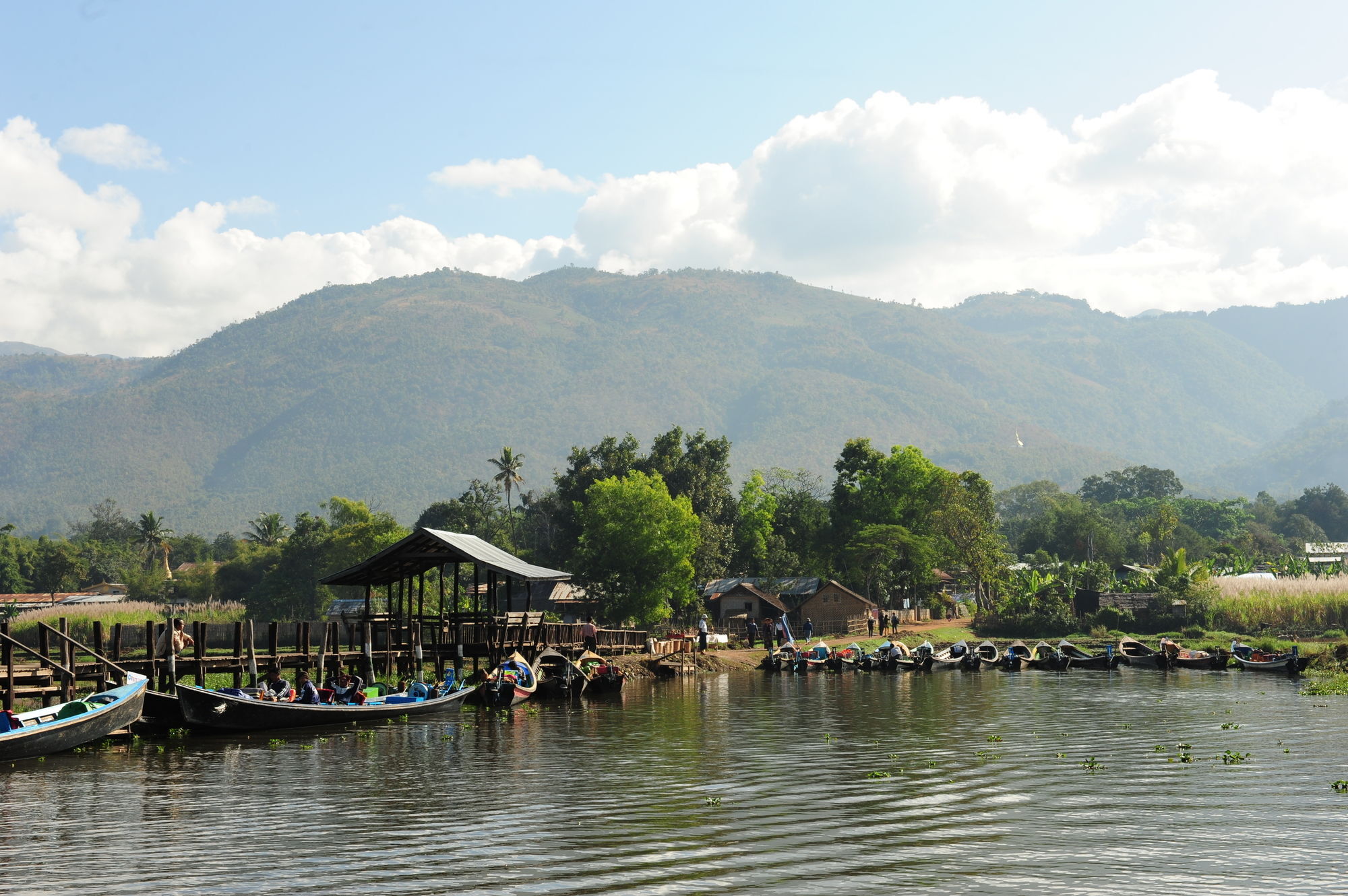 Inle Resort And Spa Villa Ньоншуэ Экстерьер фото