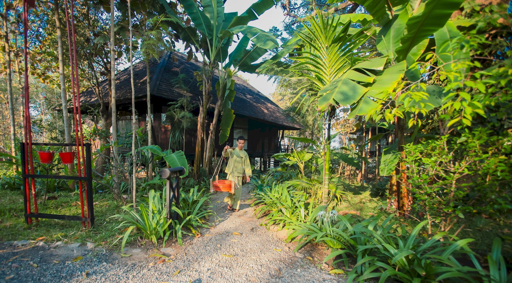 Inle Resort And Spa Villa Ньоншуэ Экстерьер фото